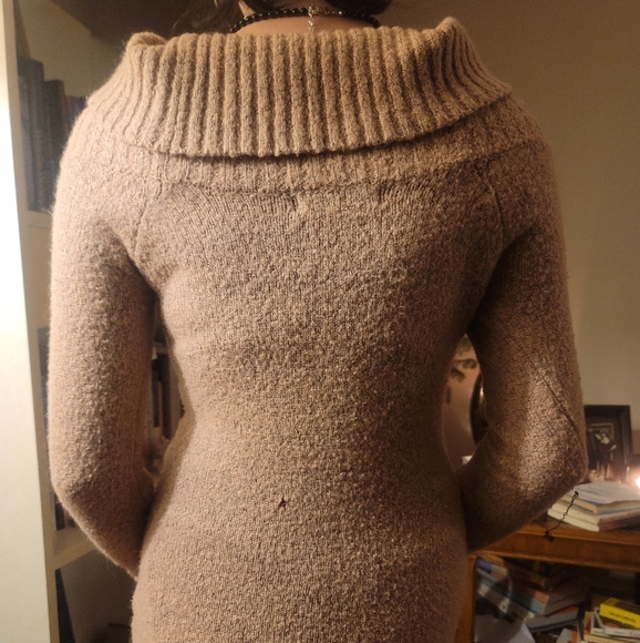 Almost Famous Cowl or Off Shoulder Sweater - Picture 4 of 6